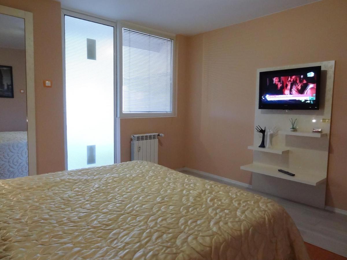 Lvc,Lac & Nyc Apartshotel Faleza غالات المظهر الخارجي الصورة